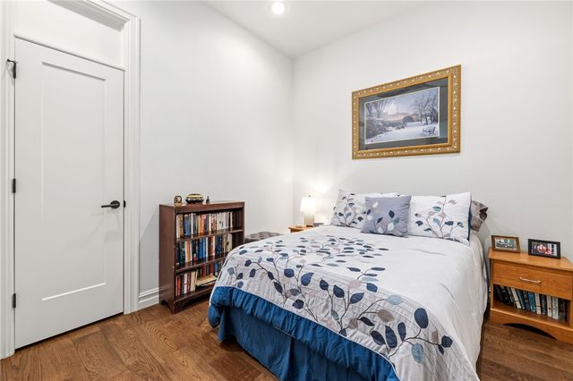 517 SE 6th Street, Bentonville, AR 72712