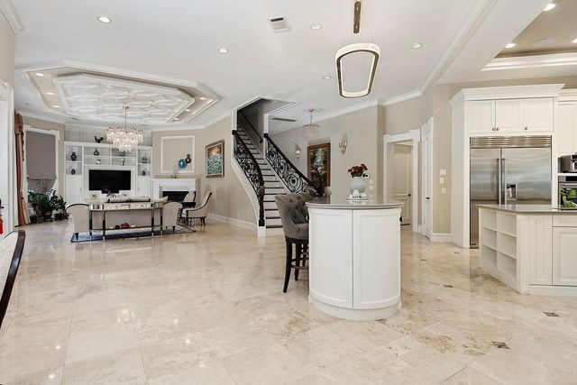 14 Electra Circle, The Woodlands, TX 77382