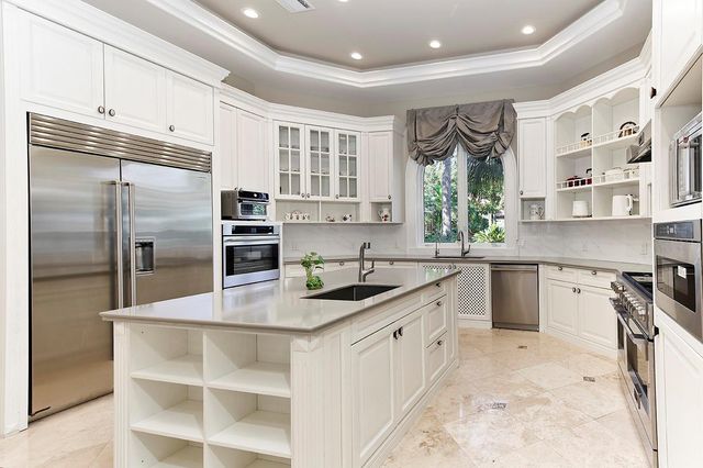 14 Electra Circle, The Woodlands, TX 77382