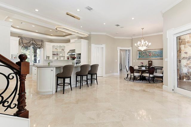 14 Electra Circle, The Woodlands, TX 77382