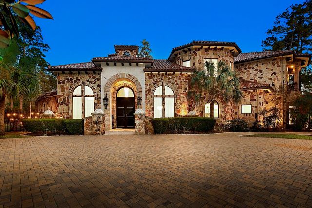 14 Electra Circle, The Woodlands, TX 77382