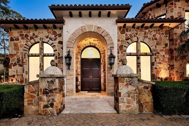 14 Electra Circle, The Woodlands, TX 77382