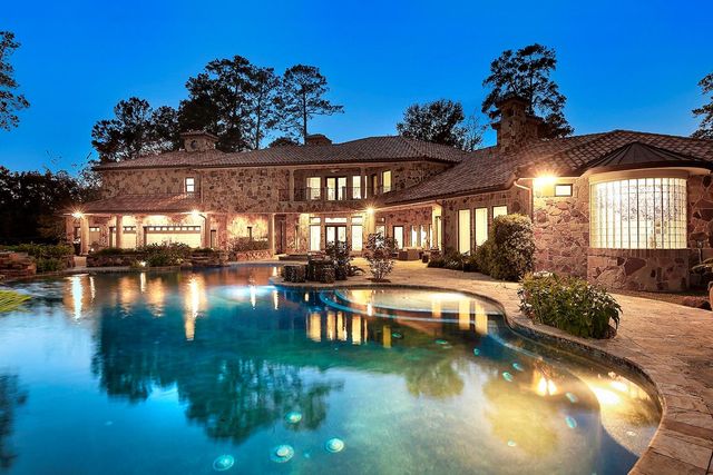 14 Electra Circle, The Woodlands, TX 77382