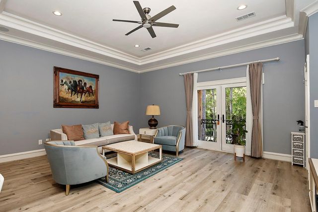 14 Electra Circle, The Woodlands, TX 77382