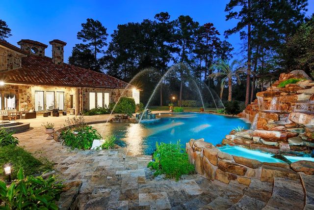 14 Electra Circle, The Woodlands, TX 77382