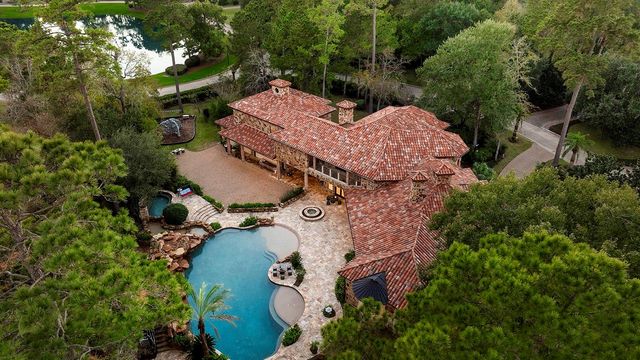 14 Electra Circle, The Woodlands, TX 77382