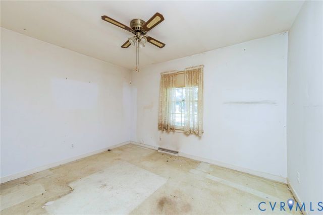 8403 Kaye Dr, Mechanicsville, VA 23116