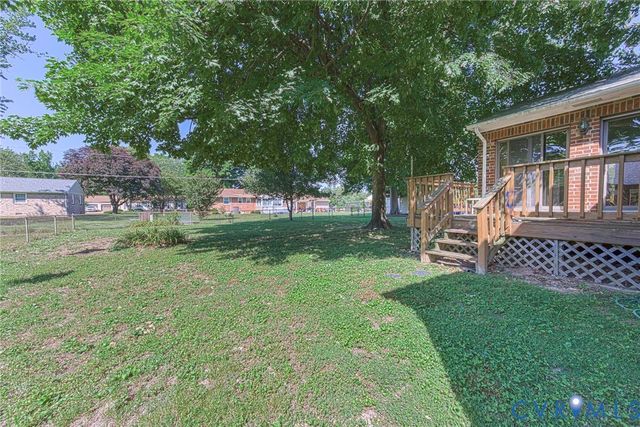 8403 Kaye Dr, Mechanicsville, VA 23116