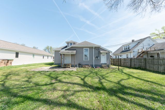 1420 Chestnut Street, Columbus, IN 47201