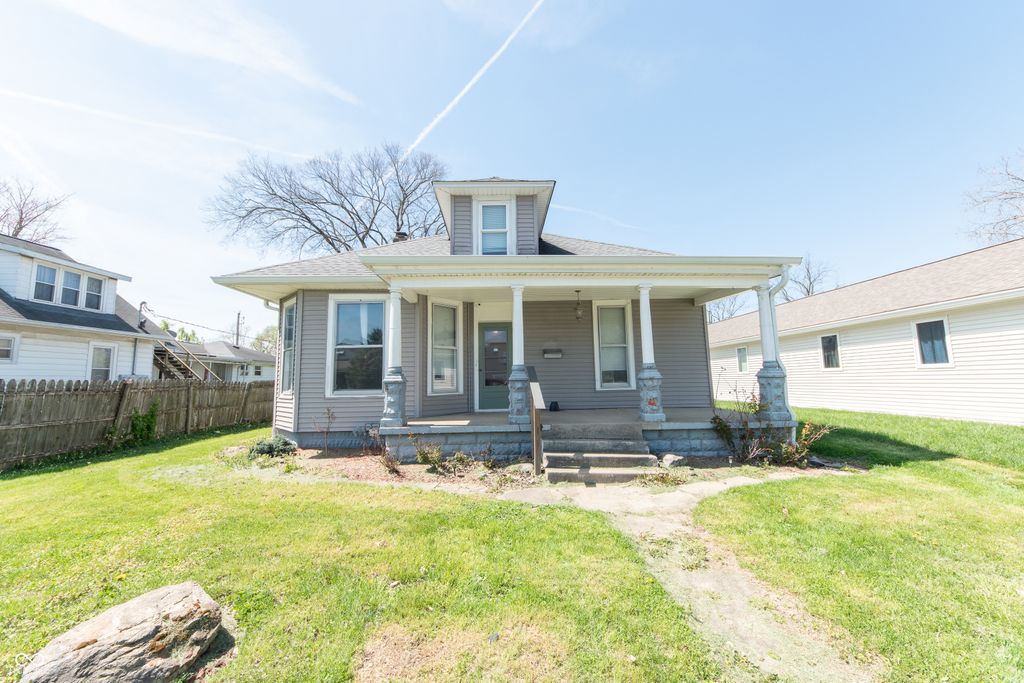 1420 Chestnut Street, Columbus, IN 47201