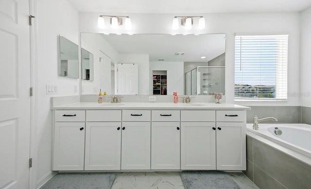 7792 NOTCHED PINE BEND, Wesley Chapel, FL 33545