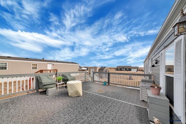 300 E MAIN ST, Hermosa, SD 57744