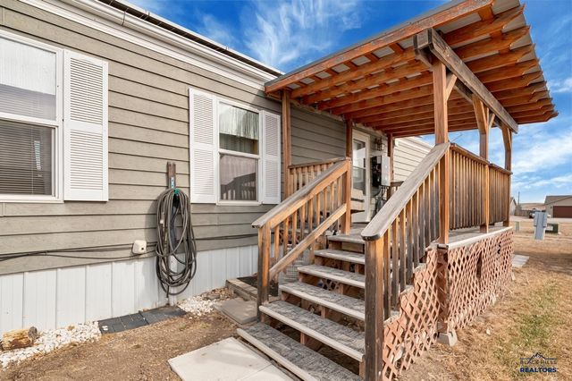 300 E MAIN ST, Hermosa, SD 57744