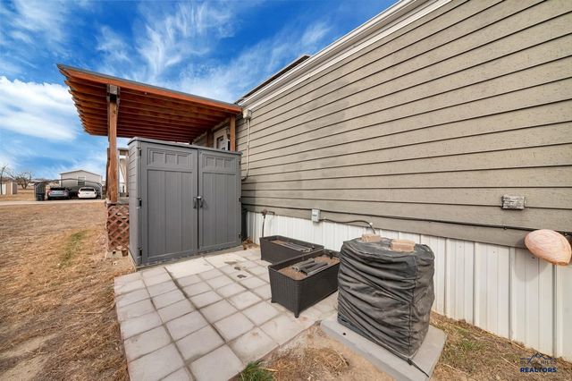 300 E MAIN ST, Hermosa, SD 57744