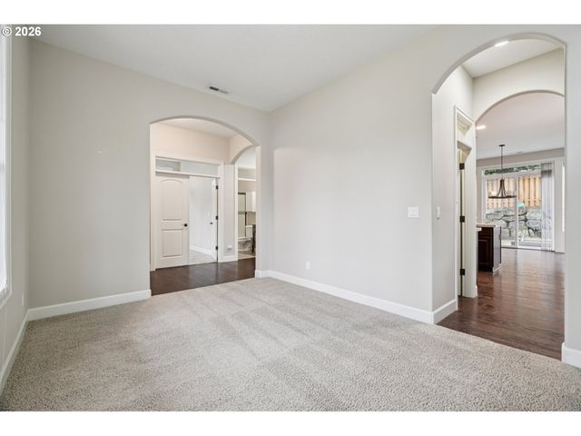 2409 Nw ARNOTT Ln, Portland, OR 97229