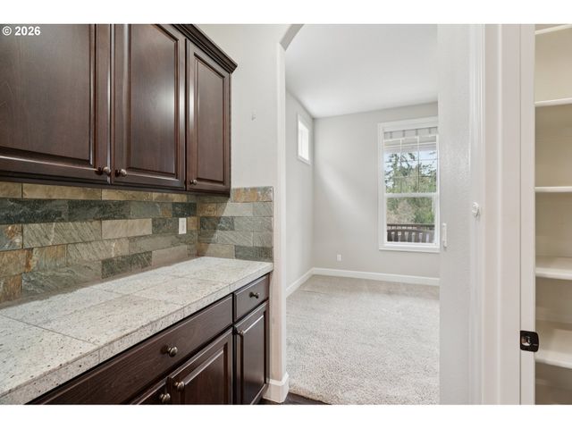 2409 Nw ARNOTT Ln, Portland, OR 97229