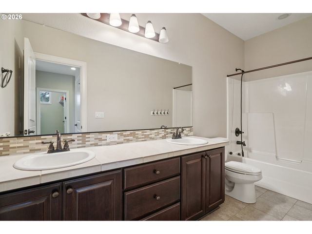 2409 Nw ARNOTT Ln, Portland, OR 97229