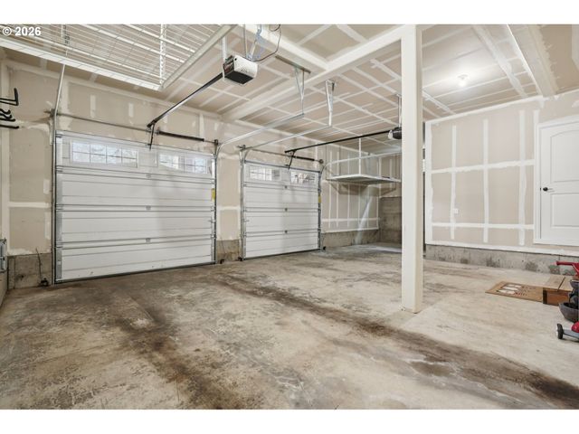 2409 Nw ARNOTT Ln, Portland, OR 97229