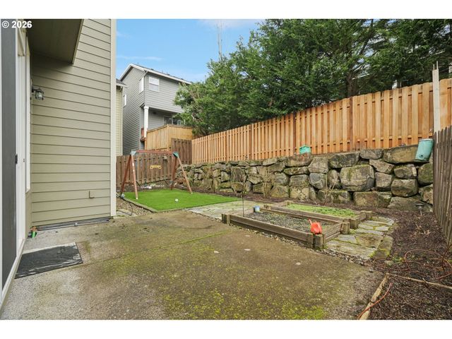 2409 Nw ARNOTT Ln, Portland, OR 97229