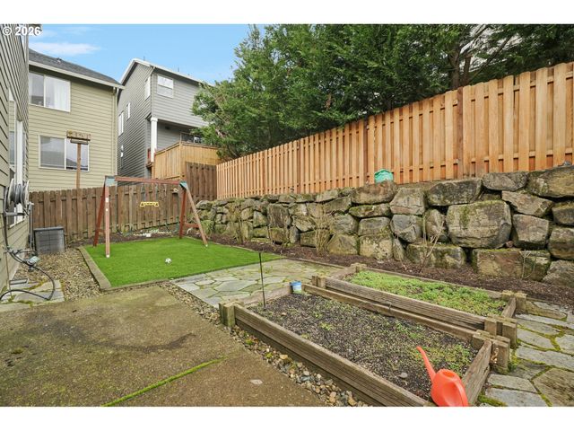 2409 Nw ARNOTT Ln, Portland, OR 97229