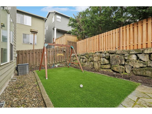 2409 Nw ARNOTT Ln, Portland, OR 97229