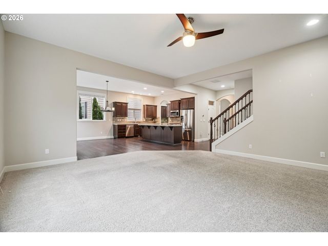 2409 Nw ARNOTT Ln, Portland, OR 97229