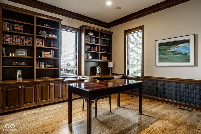 1140 Laurelwood, Carmel, IN 46032