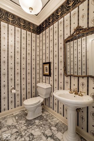 1140 Laurelwood, Carmel, IN 46032