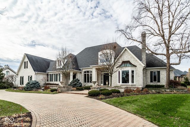 1140 Laurelwood, Carmel, IN 46032