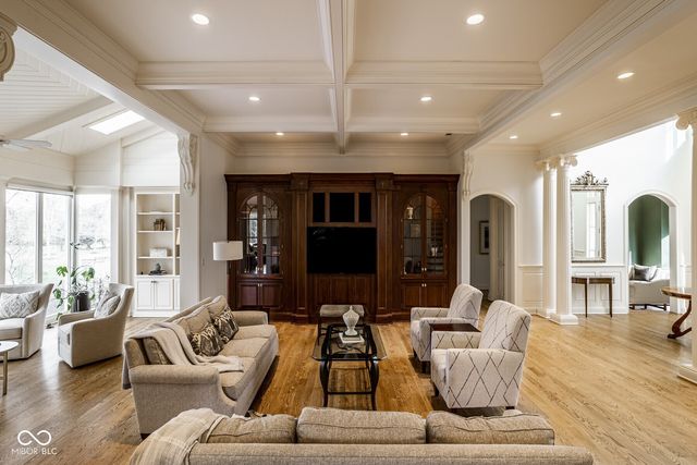 1140 Laurelwood, Carmel, IN 46032