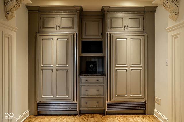 1140 Laurelwood, Carmel, IN 46032