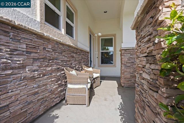4871 Redwood Ave, Dublin, CA 94568