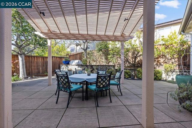 4871 Redwood Ave, Dublin, CA 94568