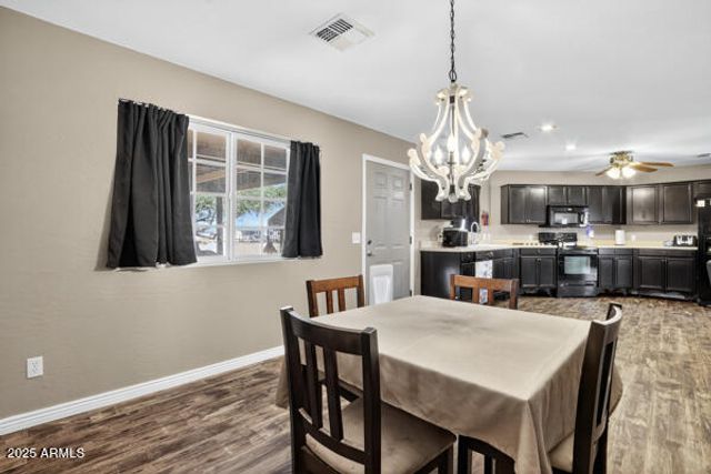 33066 N Brinlee Lane, San Tan Valley, AZ 85143