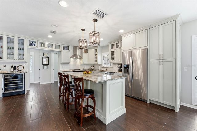 7202 SPRING VALLEY DRIVE, Tampa, FL 33615