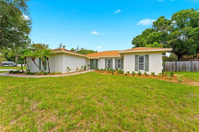 7202 SPRING VALLEY DRIVE, Tampa, FL 33615