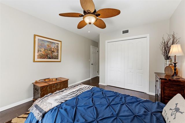 7202 SPRING VALLEY DRIVE, Tampa, FL 33615