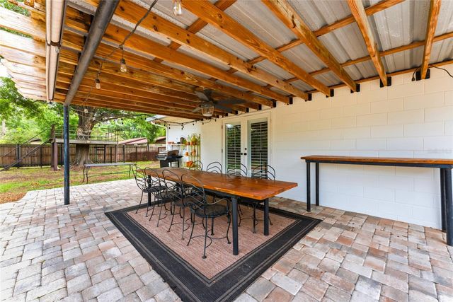 7202 SPRING VALLEY DRIVE, Tampa, FL 33615