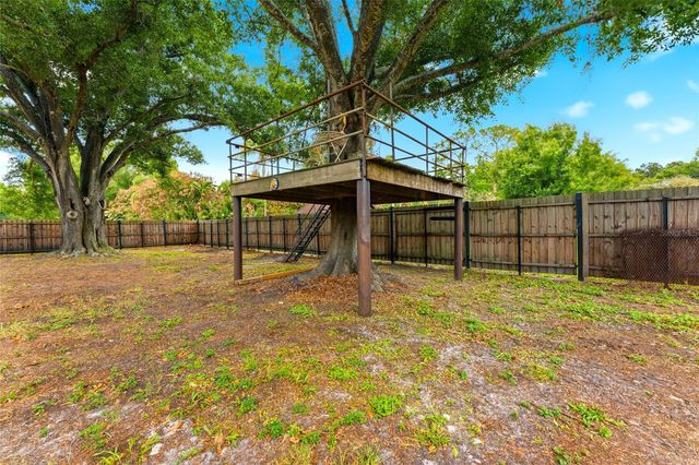 7202 SPRING VALLEY DRIVE, Tampa, FL 33615