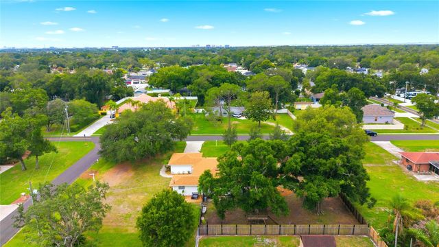 7202 SPRING VALLEY DRIVE, Tampa, FL 33615