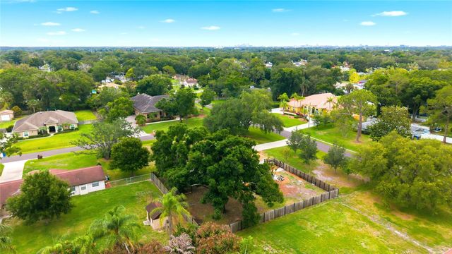 7202 SPRING VALLEY DRIVE, Tampa, FL 33615