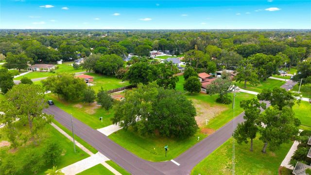 7202 SPRING VALLEY DRIVE, Tampa, FL 33615