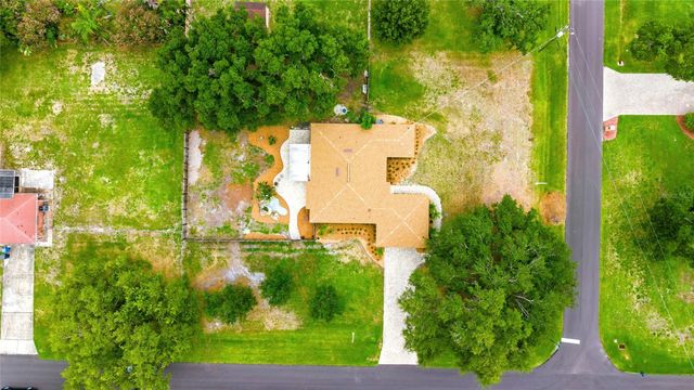 7202 SPRING VALLEY DRIVE, Tampa, FL 33615