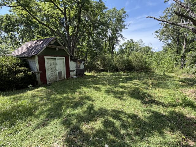 970 Yellow Creek Rd, Dickson, TN 37055
