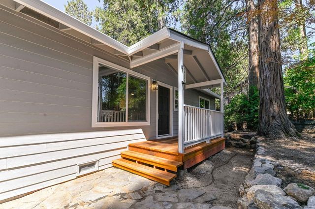 24291 Carson Dr, Pioneer, CA 95666