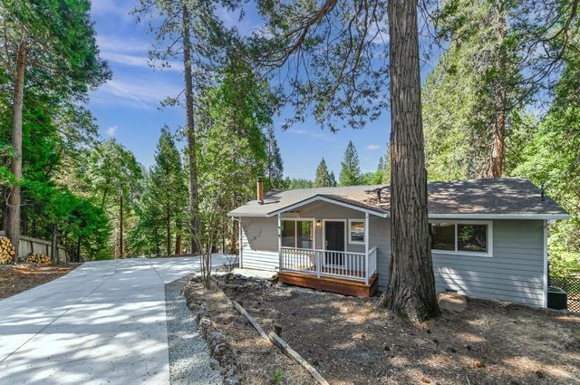 24291 Carson Dr, Pioneer, CA 95666