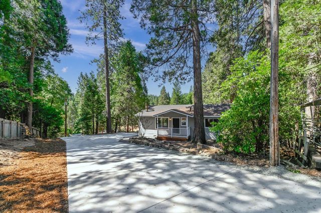 24291 Carson Dr, Pioneer, CA 95666