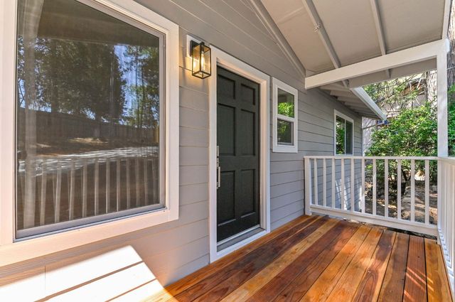 24291 Carson Dr, Pioneer, CA 95666