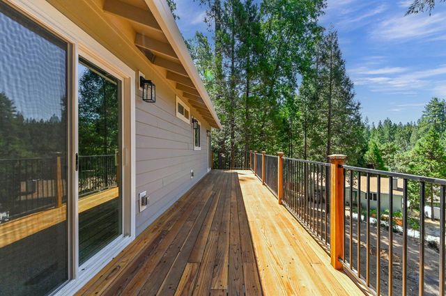 24291 Carson Dr, Pioneer, CA 95666