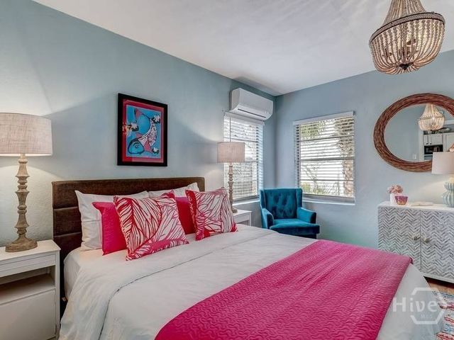 8 17th Place, Tybee Island, GA 31328